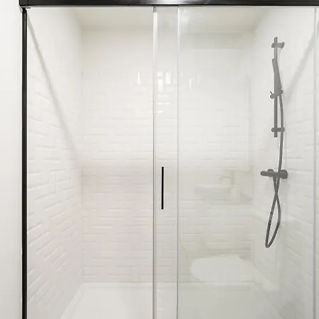 Guestready - A Modern In Downtown Appartement